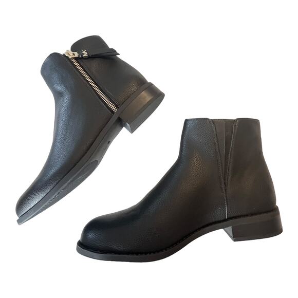 NEW Michael Kors BRITT ANKLE BOOT Womens 9.5 Black Bootie Gold Zip Flat Shoe Box - Picture 14 of 14